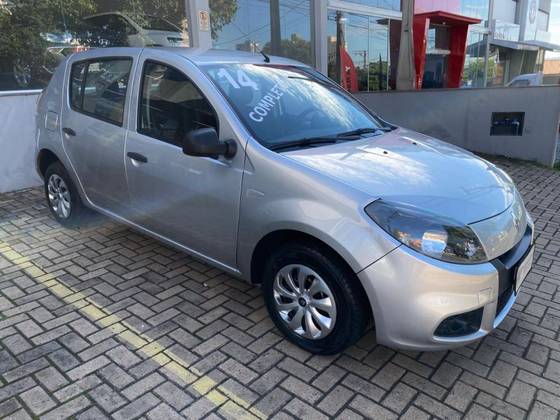 RENAULT SANDERO 1.0 AUTHENTIQUE 16V FLEX 4P MANUAL RENAULT SANDERO 1.0 AUTHENTIQUE 16V FLEX 4P MANUAL